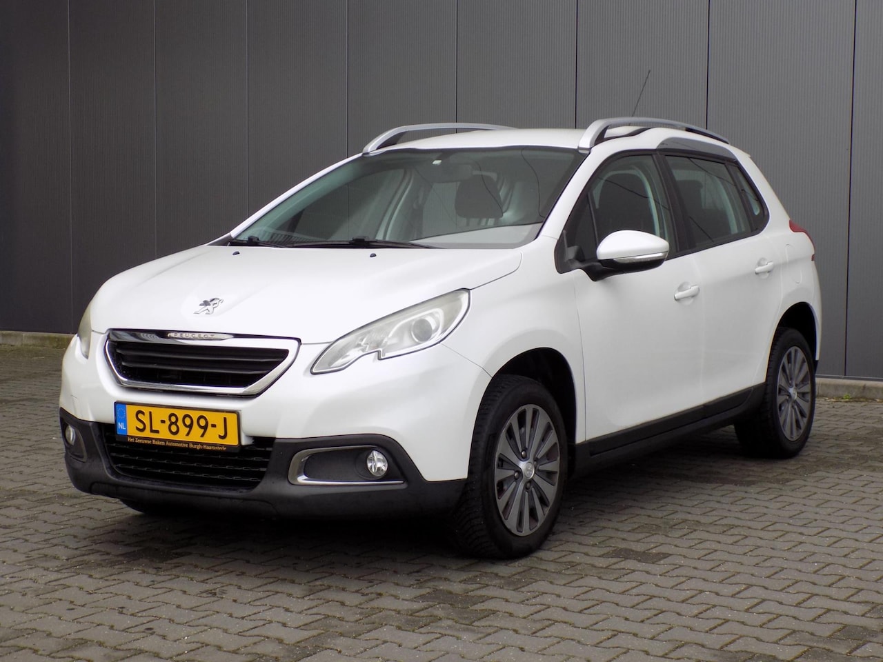 Peugeot 2008 - 1.6 e-HDi Allure Xenon - AutoWereld.nl