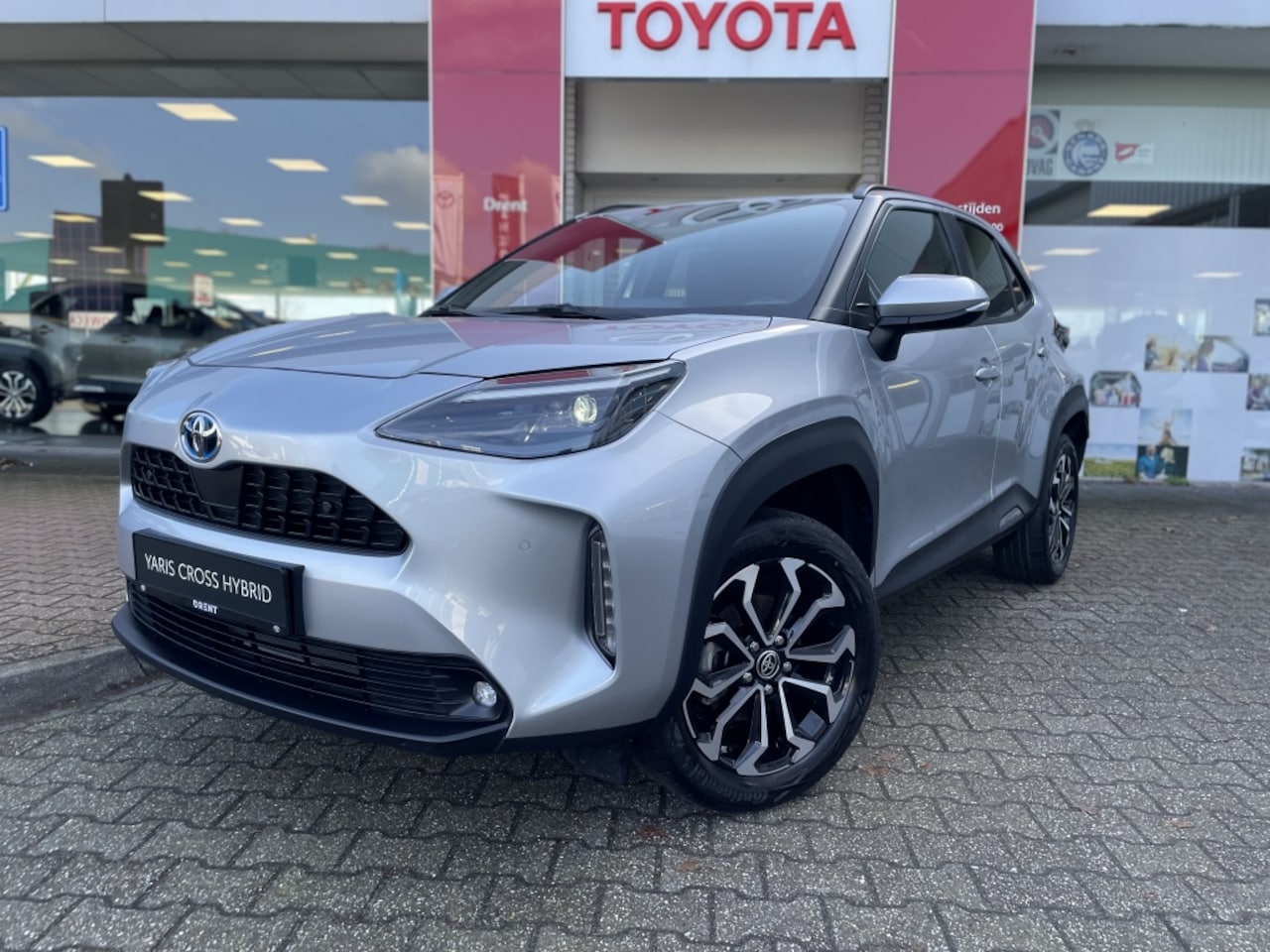 Toyota Yaris Cross - 1.5 Hybrid 115 Dynamic | PDC v/a | Navi | Keyless Entry/Start | - AutoWereld.nl