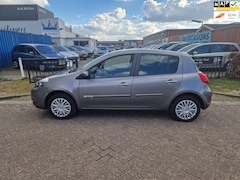 Renault Clio - 1.2 Authentique/2012/5DRS/NED AUTO