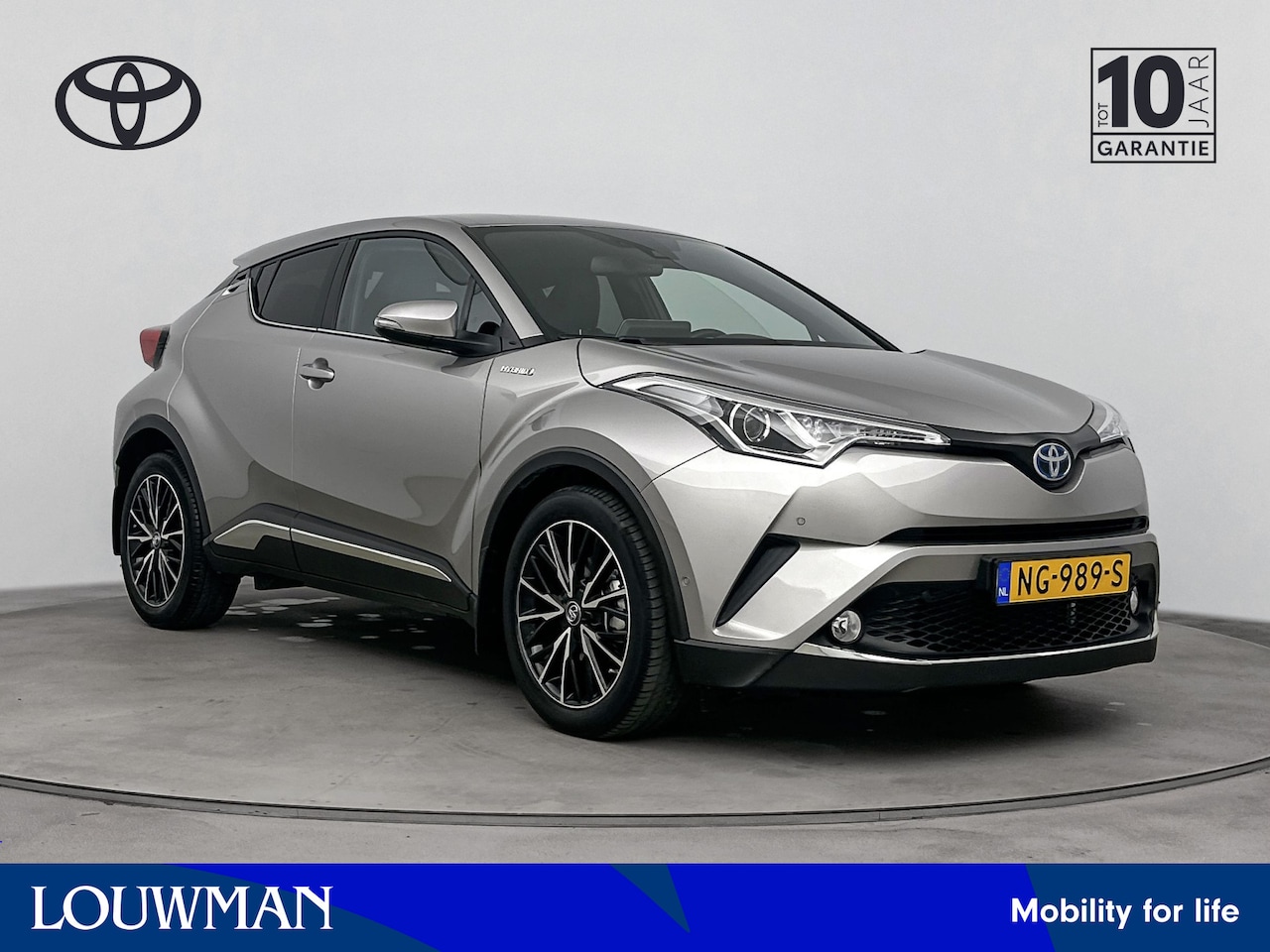 Toyota C-HR - 1.8 Hybrid Executive | Parkeersensoren | LM velgen | Navigatie | Camera | Cruise Control A - AutoWereld.nl