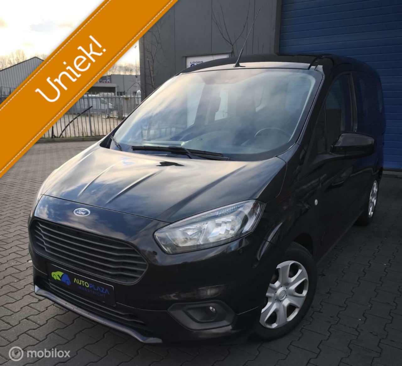 Ford Tourneo Courier - 1.0 / 2019 / Titanium / New Editions / - AutoWereld.nl