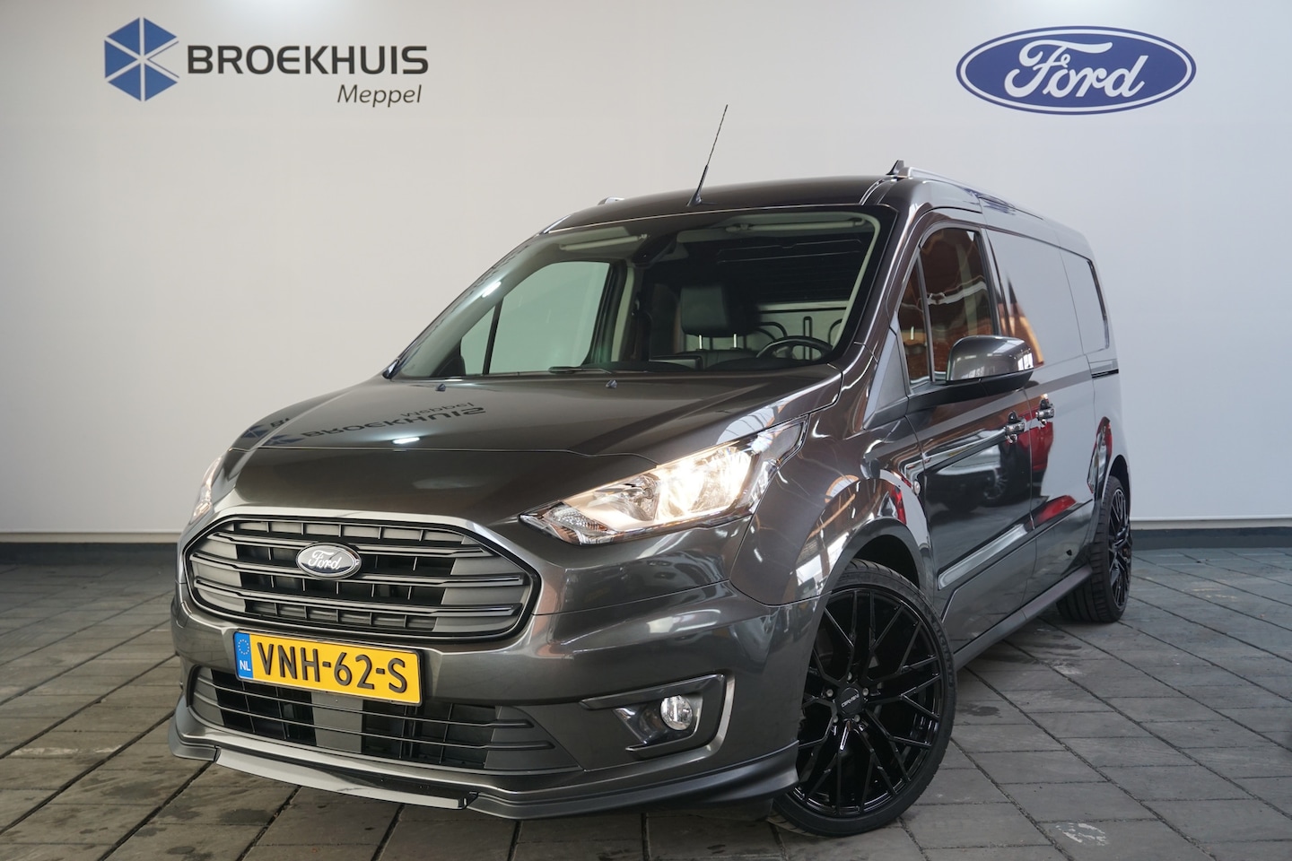 Ford Transit Connect - 1.5 EcoBlue L2 Limited | Schuifdeur Links & Rechts | Trekhaak | Clima | Stoelverwarming | - AutoWereld.nl