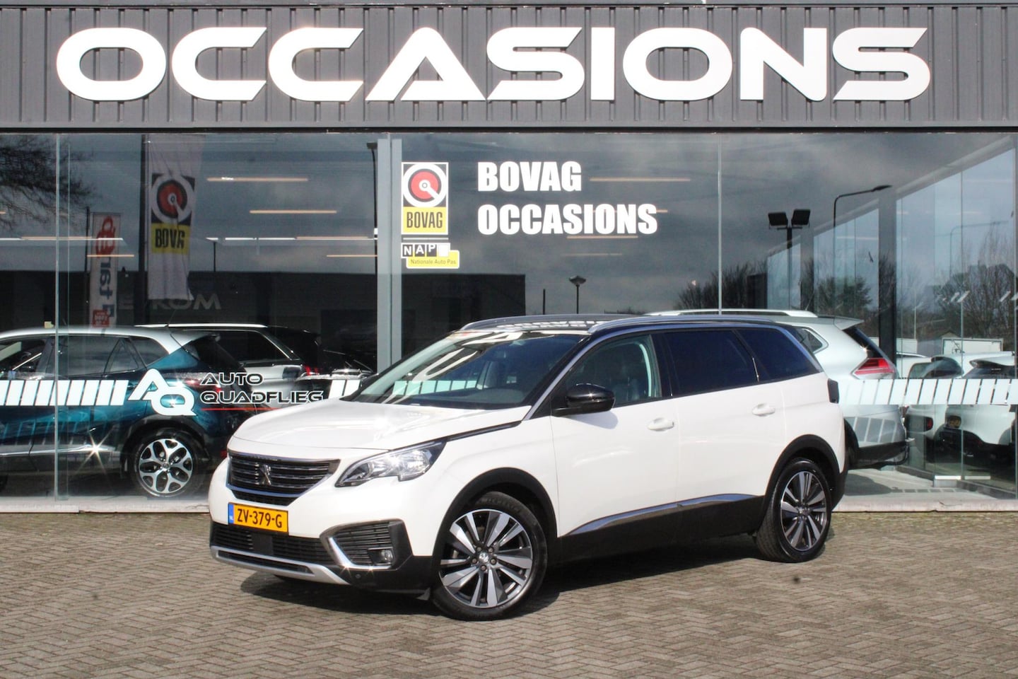 Peugeot 5008 - 1.2 Blue Lease 7 PERSONEN/ TREKHAAK/ APPLE CARPLAY - AutoWereld.nl