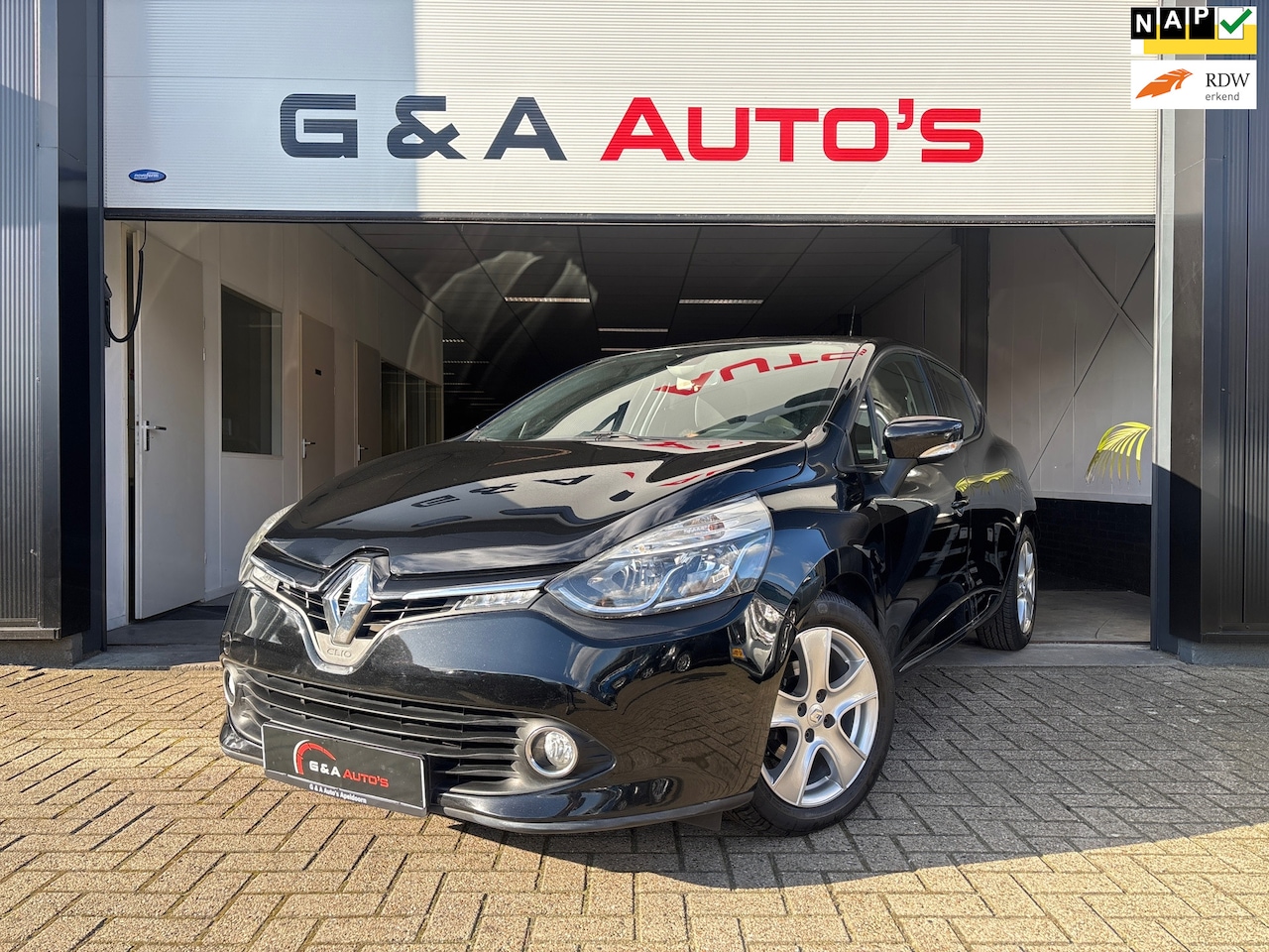 Renault Clio - 1.2 / AIRCO / CRUISE CTRL / PDC / NAVI / KEYLESS - AutoWereld.nl