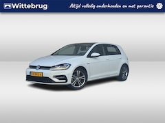 Volkswagen Golf - 1.0 TSI Comfortline Business / Pano / Digitaal dashboard / Navigatie / R-line exterieur /