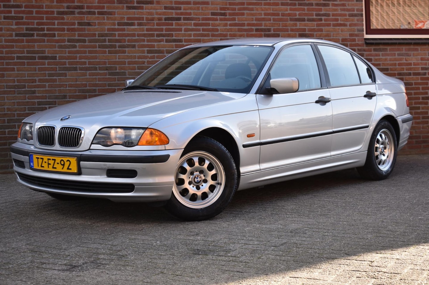 BMW 3-serie - 318i '98 Inruil mogelijk - AutoWereld.nl