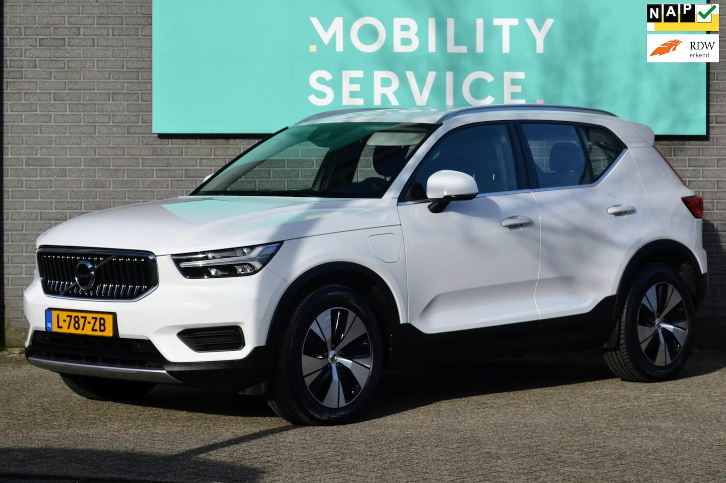 Volvo XC40 - 1.5 T4 Recharge Inscription Expression LED Clima Cruise AEB LaneAssist - AutoWereld.nl