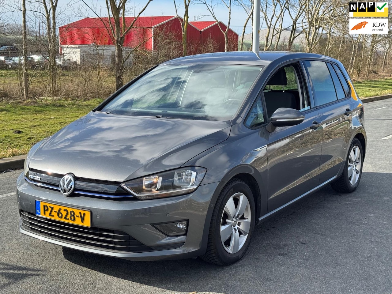 Volkswagen Golf Sportsvan - 1.0 TSI Comfortline * AIRCO * - AutoWereld.nl