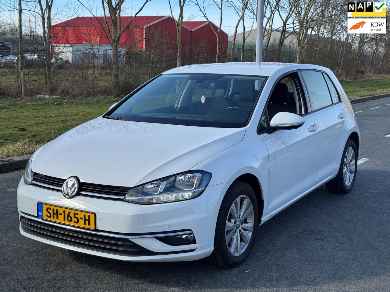 Volkswagen Golf - 1.6 TDI Comfortline / AIRCO / NAVI - AutoWereld.nl