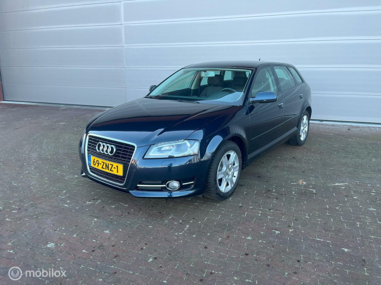 Audi A3 Sportback - 1.2 TFSI Attraction Advance Dealer onderh. - AutoWereld.nl