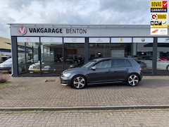 Volkswagen Golf - 2.0 TSI GTI