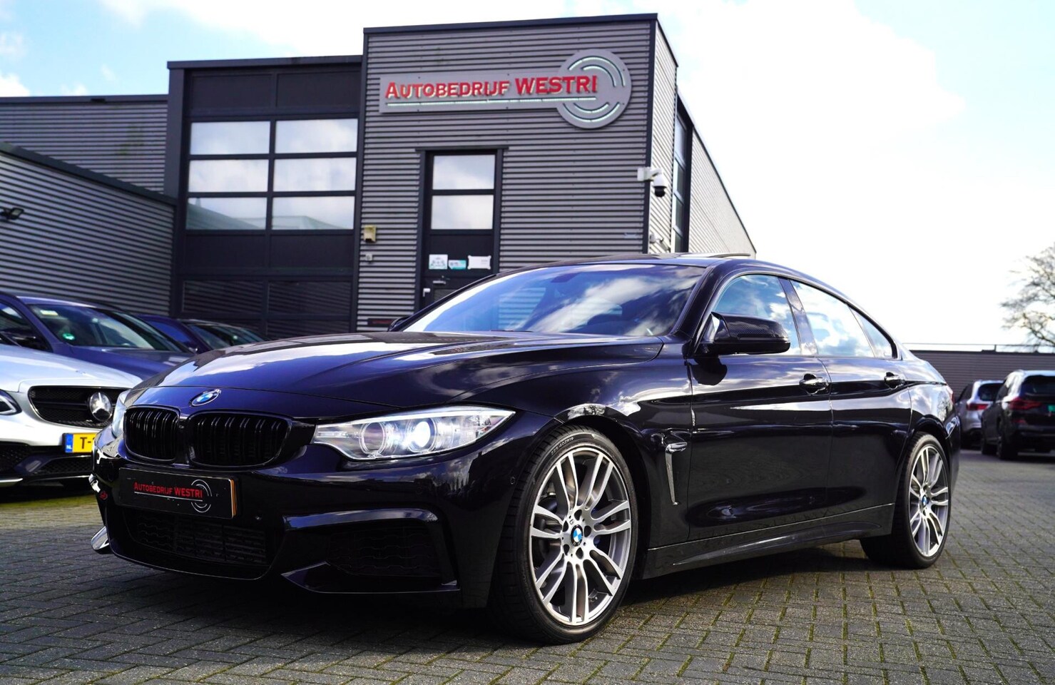 BMW 4-serie Gran Coupé - 435i High Executive | M-pakket | Schuif/kanteldak | Harman/Kardon | Luxe Leder | Head up | - AutoWereld.nl