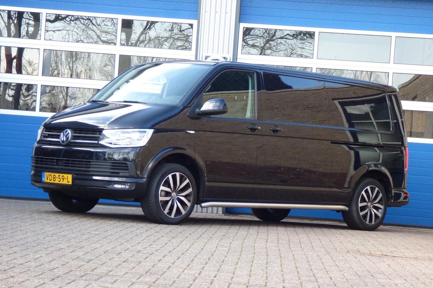 Volkswagen Transporter - 2.0 TDI L2H1 4Motion Highline 2.0 TDI L2H1 4Motion Highline - AutoWereld.nl