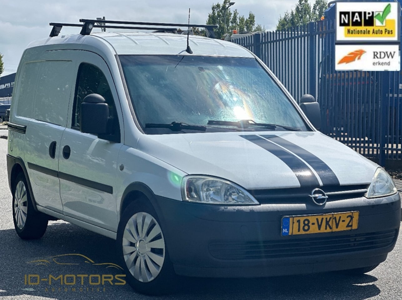 Opel Combo - 1.3 CDTi Comfort apk nap airco - AutoWereld.nl