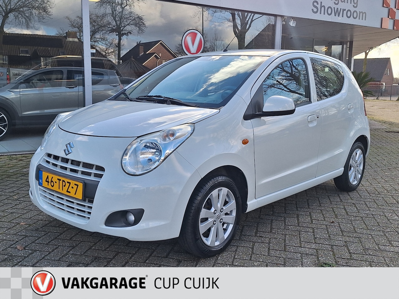 Suzuki Alto - 1.0 Exclusive Airco/Centrale vergrendeling/Licht metalen velgen/ Elektrische Ramen - AutoWereld.nl