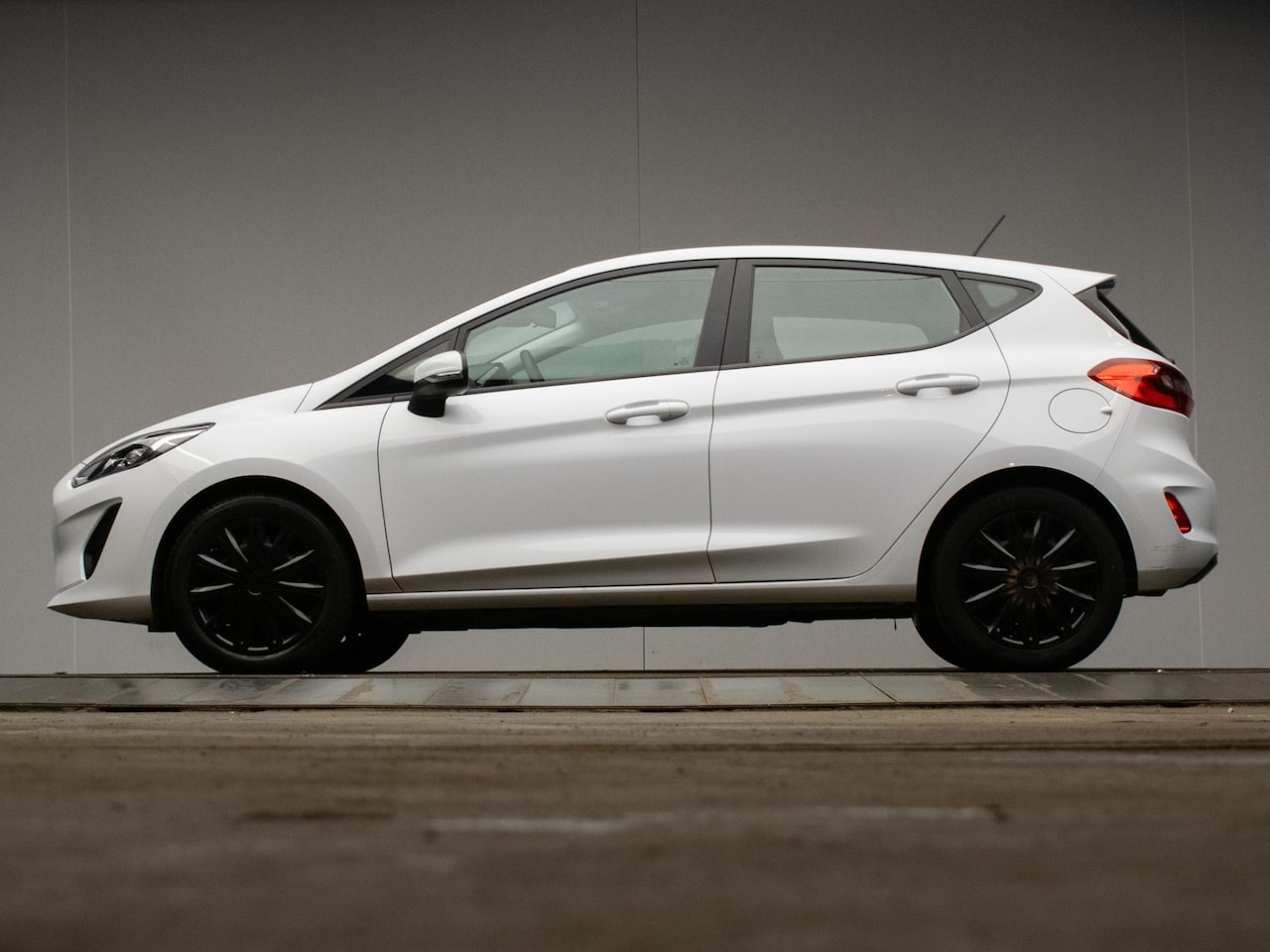 Ford Fiesta - 1.1 Sport (APPLE CARPLAY,CRUISE,NAVI,LED,PDC,ELECTRISCHE PAKKET,BLACK,BLUETHOOT,SPORTSTOEL - AutoWereld.nl