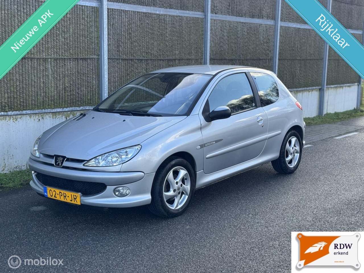 Peugeot 206 - 1.4-16V Quiksilver NAP/AIRCO/NWE KOPPELING/NWE APK - AutoWereld.nl