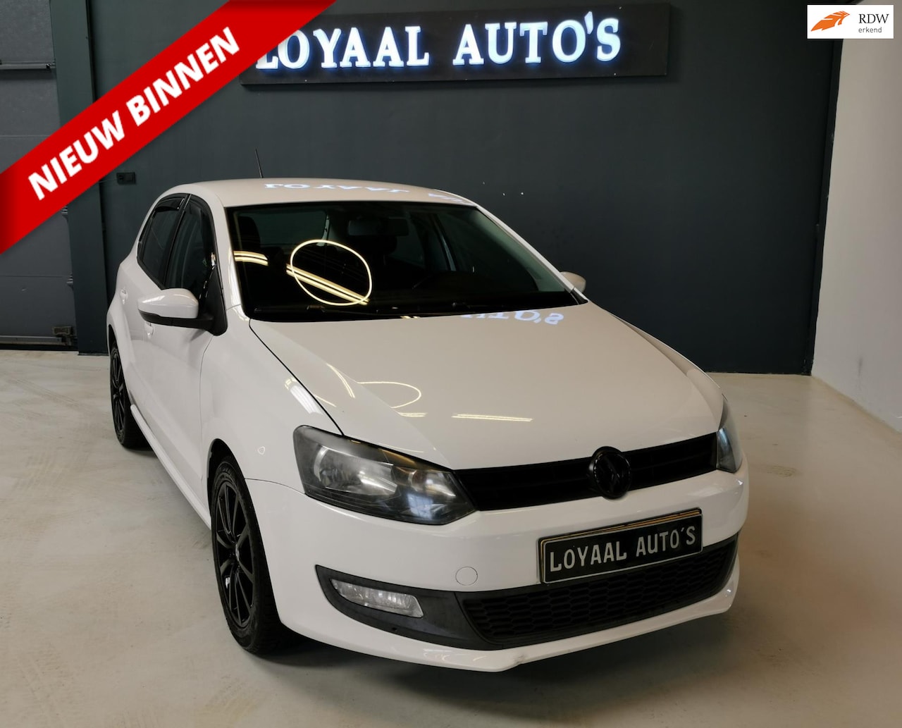 Volkswagen Polo - 1.2-12V BlueMotion Trendline | NAVI| AIRCO | ELEK.RAMEN | TREKHAAK | APK. - AutoWereld.nl