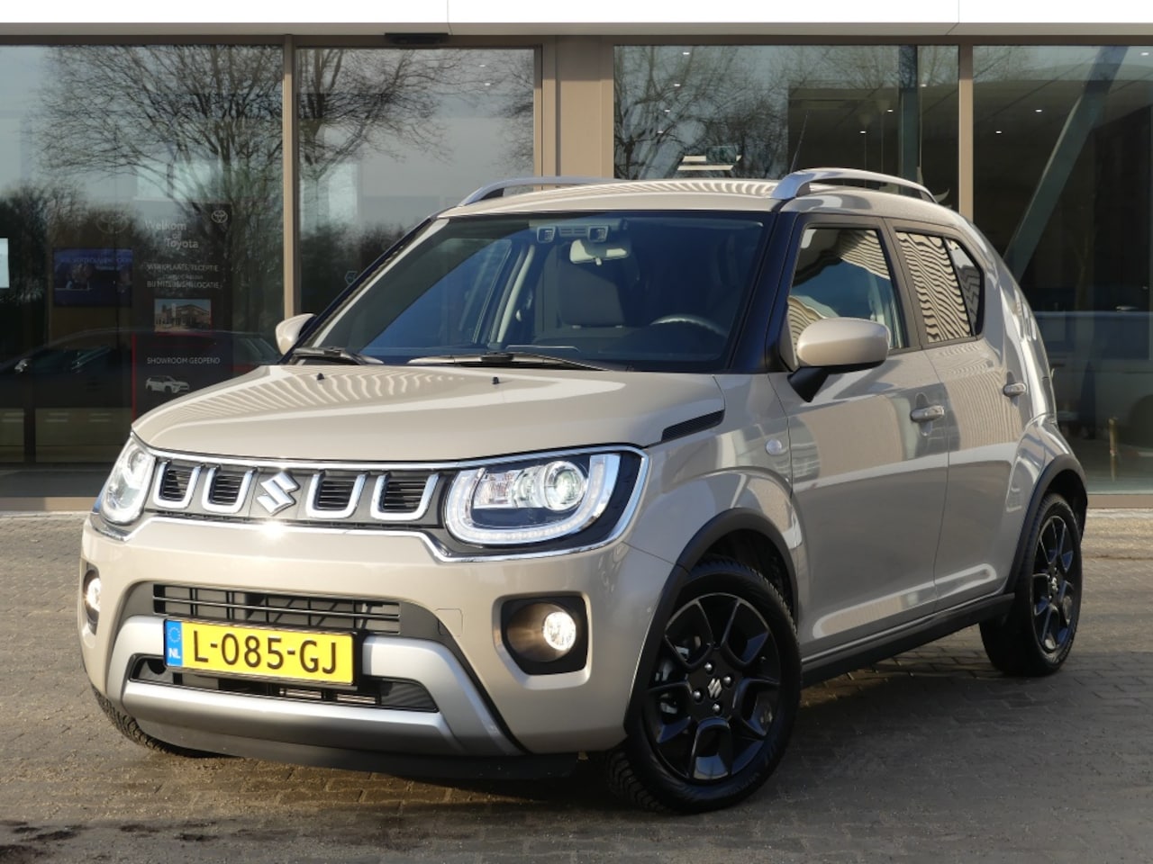 Suzuki Ignis - 1.2 Smart Hybrid Select CVT Automaat | Parkeersensoren | Allseas - AutoWereld.nl