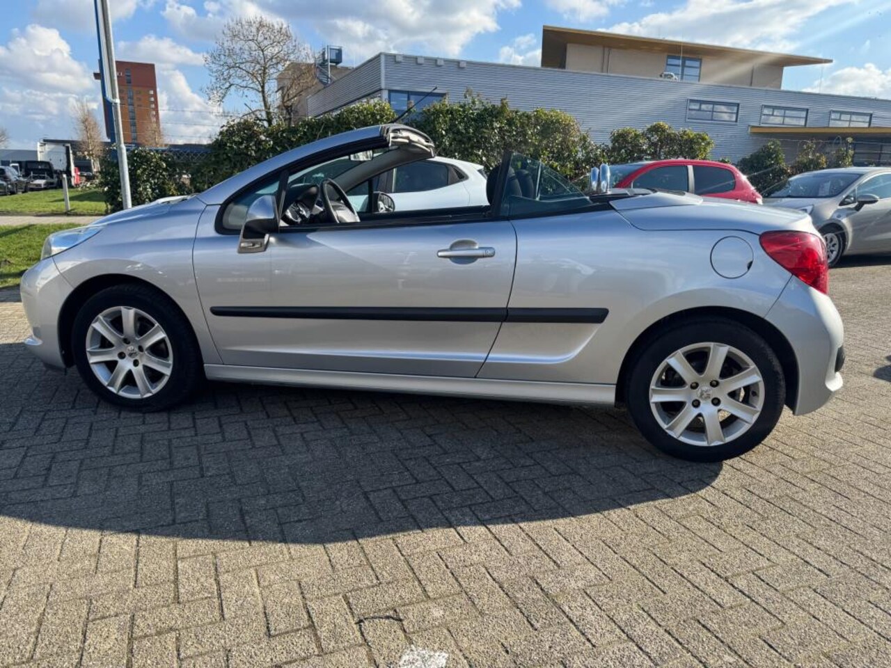 Peugeot 207 CC - 1.6 VTi 1.6 VTi - AutoWereld.nl