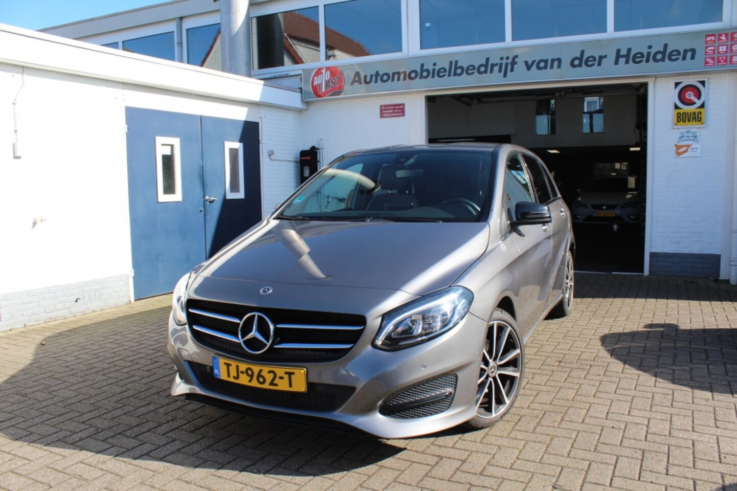 Mercedes-Benz B-klasse - 180 Urban Night Automaat - AutoWereld.nl