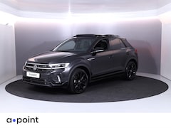 Volkswagen T-Roc - 1.5 TSI R-Line 150PK Automaat (DSG) | Panorama dak | Black Style | Parkeercamera |