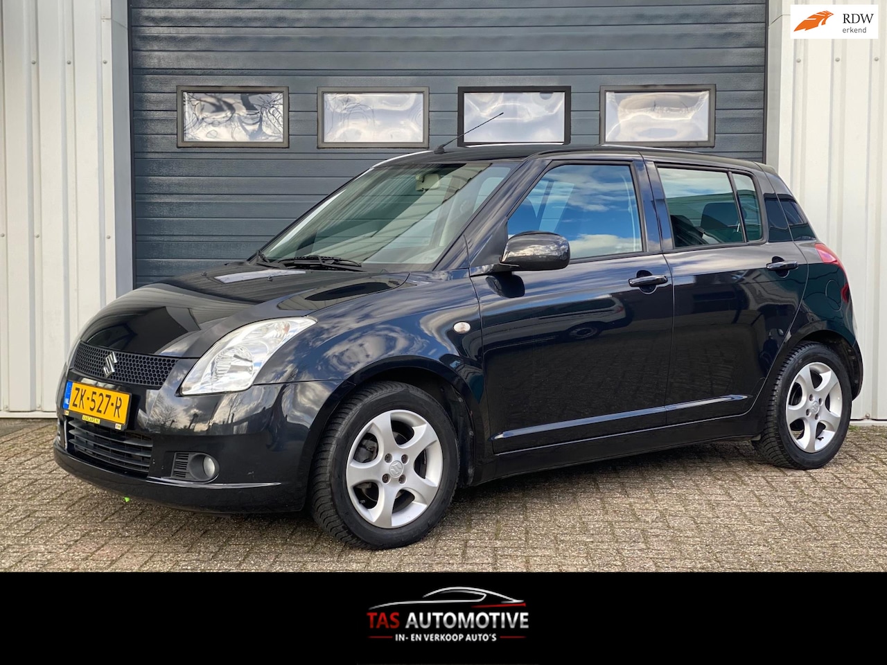 Suzuki Swift - 1.5 Comfort AUTOMAAT / AIRCO / NAVI / APK - AutoWereld.nl