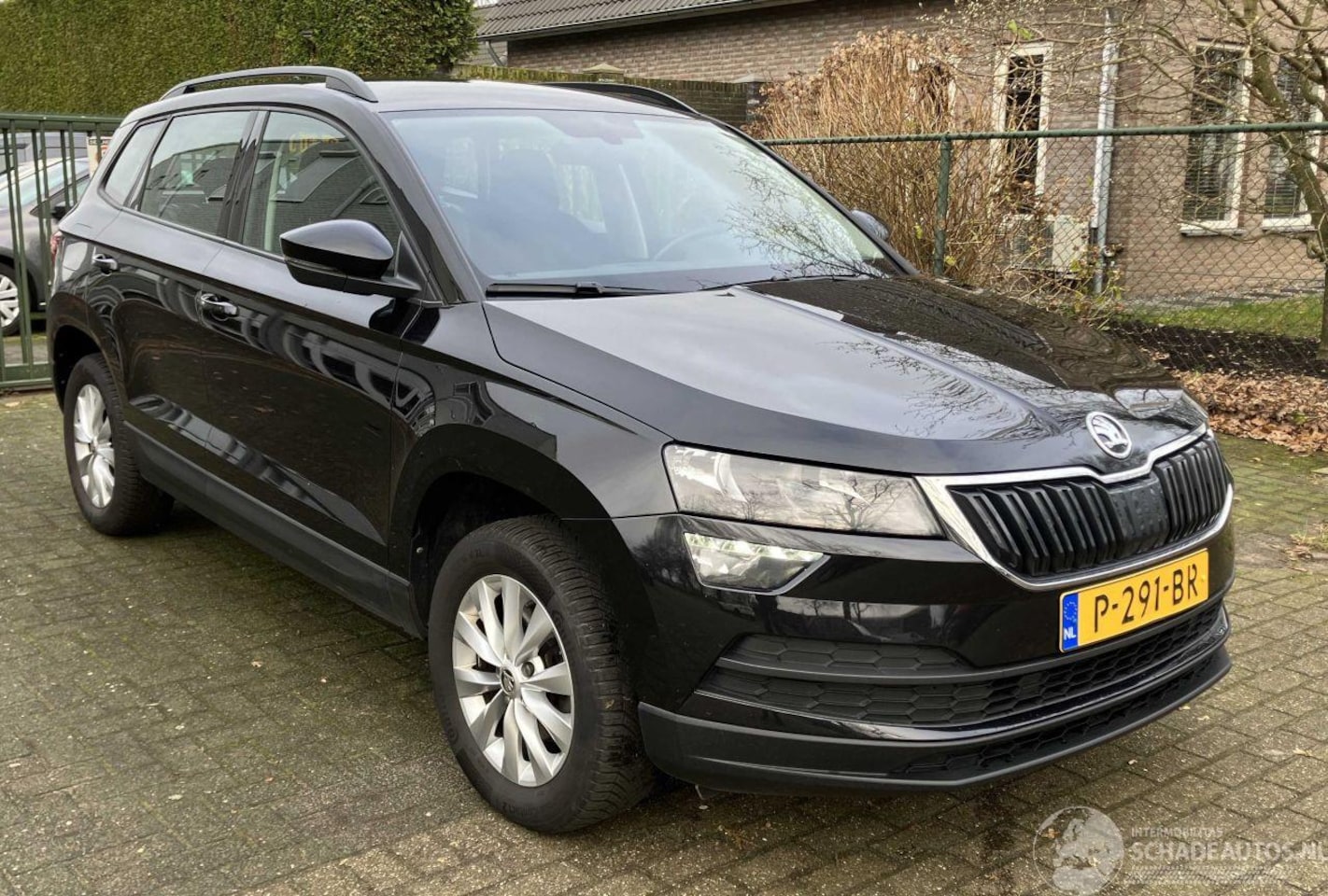 Skoda Karoq - 1.0 TSI Business Edition 1.0 TSI BUSINESS EDITION - AutoWereld.nl