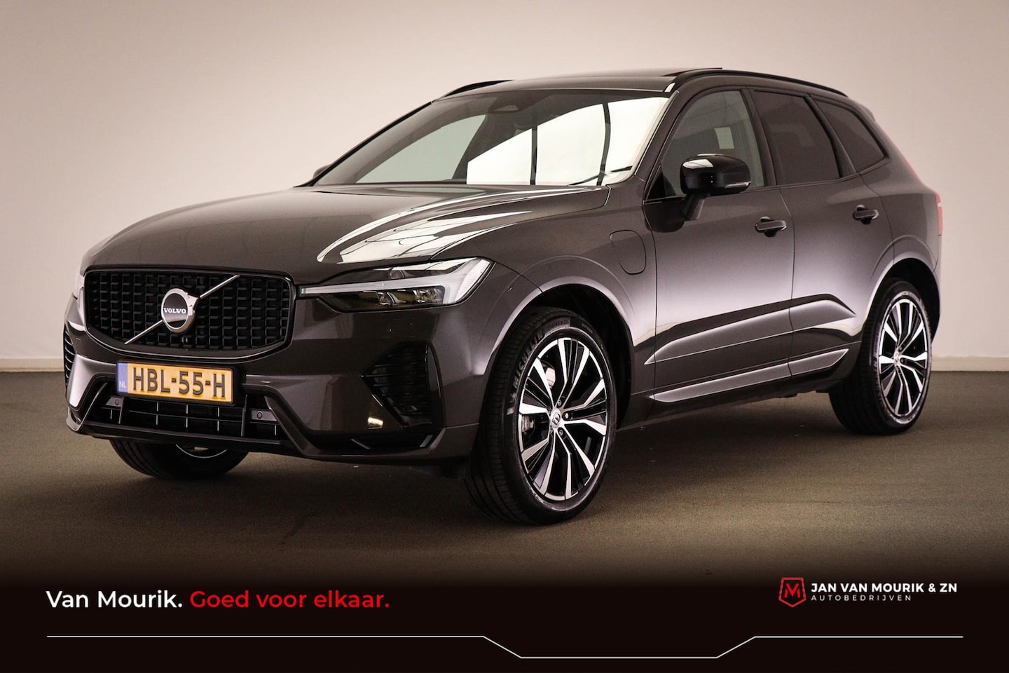 Volvo XC60 - 2.0 T6 Plug-in hybrid AWD Ultimate Dark | PANORAMADAK | LED | DAB | APPLE | CAMERA | 20" - AutoWereld.nl