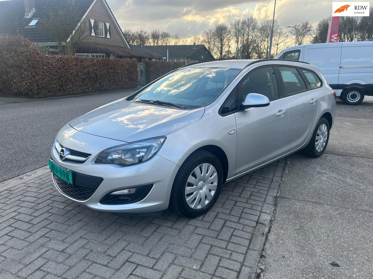 Opel Astra Sports Tourer - 1.6 CDTI Business 1.6 CDTi Business + - AutoWereld.nl