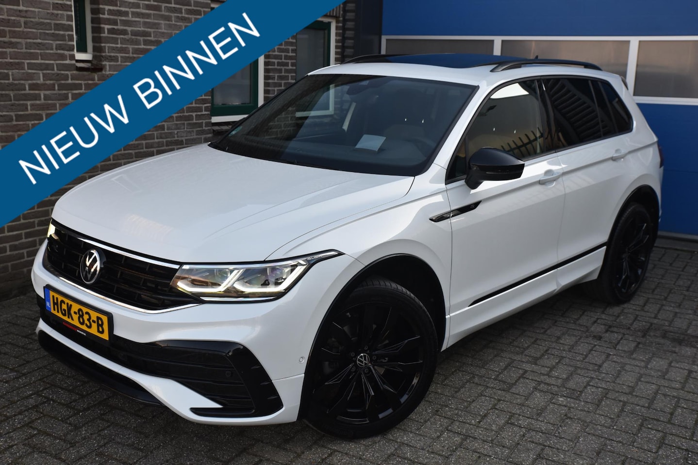 Volkswagen Tiguan - 1.5 TSI ACT Highline Business R Trekhaak Standkachel HUD - AutoWereld.nl