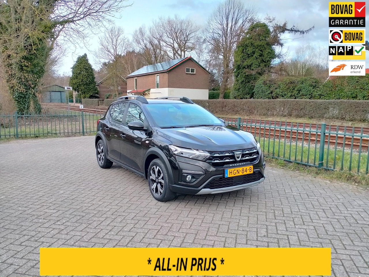 Dacia Sandero Stepway - 1.0 TCe 90 Comfort led Navi apple / android lage km ALLINPRIJS - AutoWereld.nl