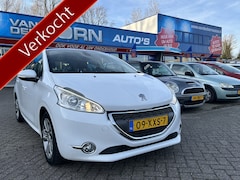 Peugeot 208 - 1.2 VTi Allure Panodak 5 drs Airco Cruise Nw APK