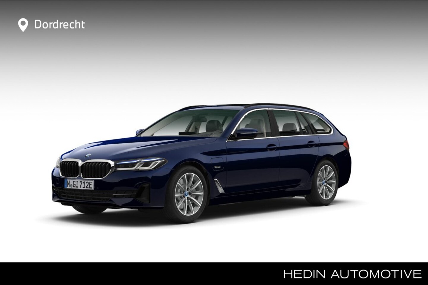 BMW 5-serie Touring - 530e xDrive | Panorama | HiFi | Laserlight | Head-Up | Camera - AutoWereld.nl