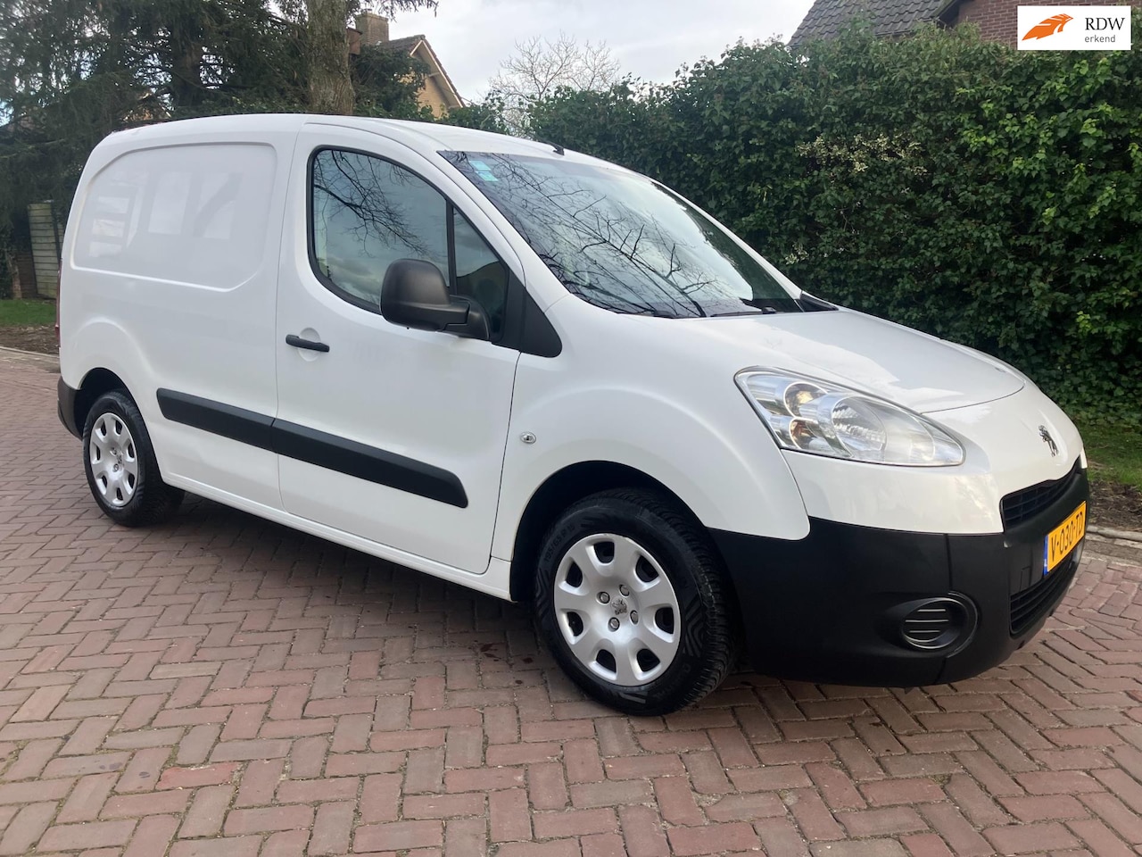 Peugeot Partner - 120 1.6 e-HDI L1 XT Profit + 2Tronic AUTOMAAT - AutoWereld.nl