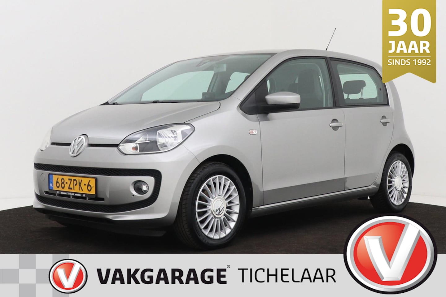 Volkswagen Up! - 1.0 high up! BM | Org NL | Navigatie | Airco | 5 deurs - AutoWereld.nl