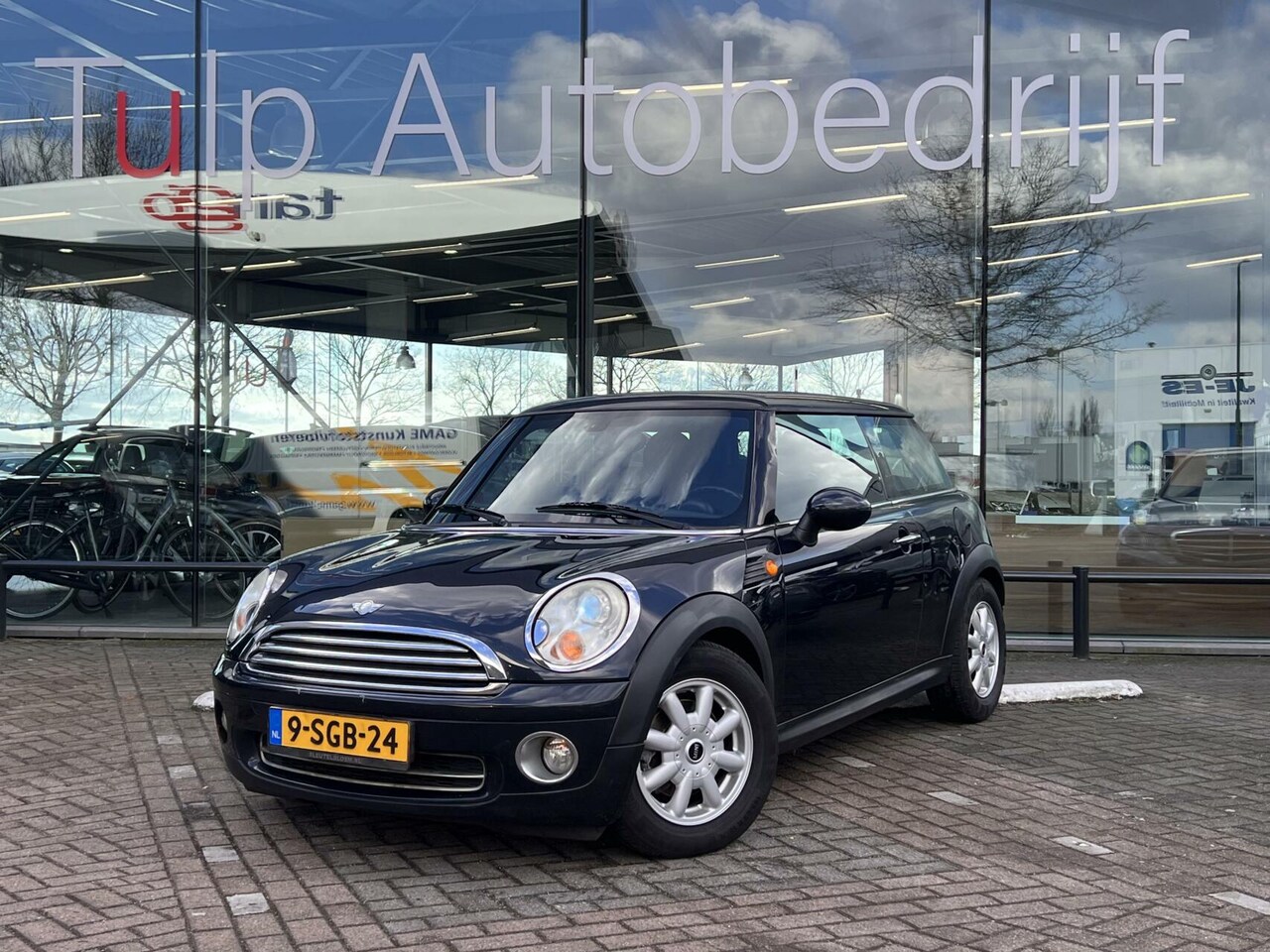 MINI Cooper - Mini 1.6 Chili Clima Pano Xenon Stoelverwarming - AutoWereld.nl