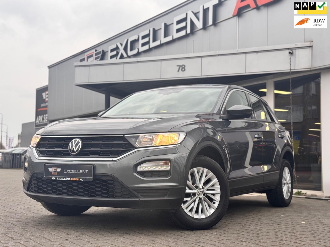 Volkswagen T-Roc - 1.5 TSI Style|Navigatie - AutoWereld.nl