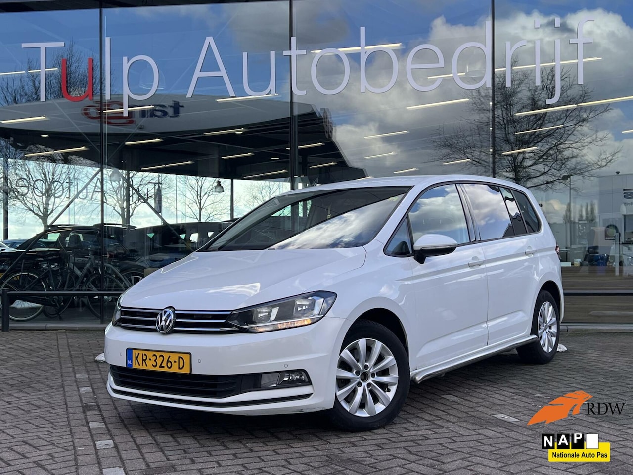 Volkswagen Touran - 2.0 TDI SCR Comfortline DSG Clima Cruise - AutoWereld.nl