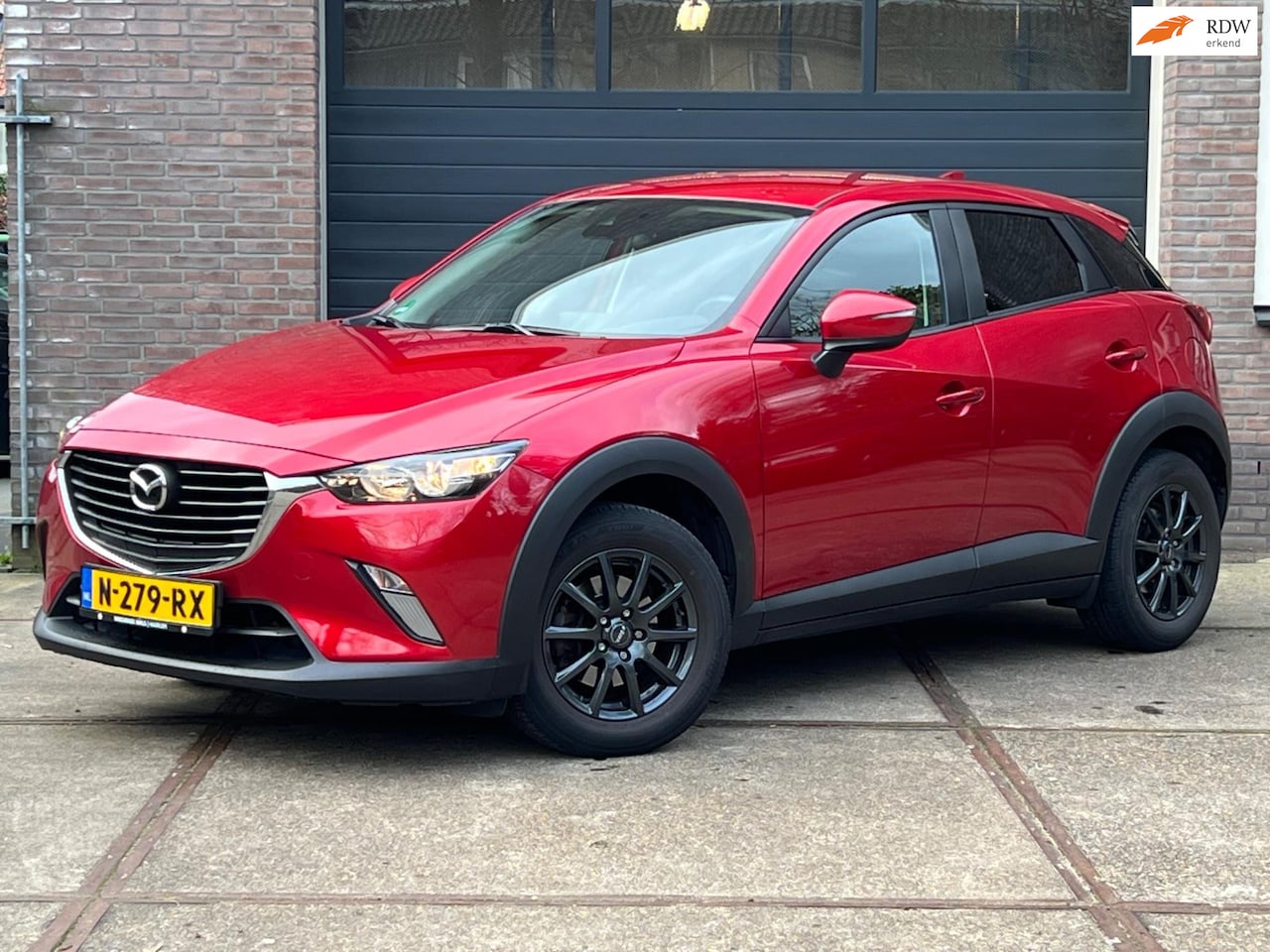 Mazda CX-3 - SkyActiv-G 120pk Dynamic | Trekhaak | Navigatie | Carplay | Stoelverwarming - AutoWereld.nl