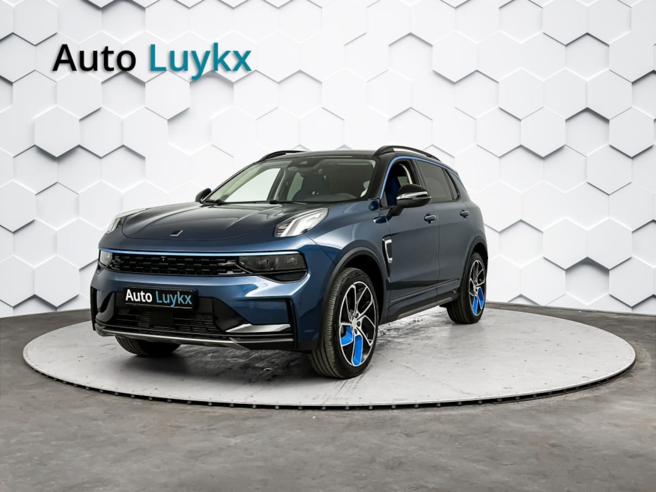 Lynk & Co 01 - 1.5 PHEV | 262 PK | Panoramadak | Navigatie - AutoWereld.nl