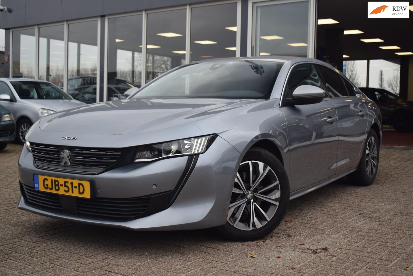 Peugeot 508 - 1.6 PureTech Allure | DIGITALE TELLER | BI-XENON | HALF LEDER | NAVIGATIE | CLIMATE EN CRU - AutoWereld.nl