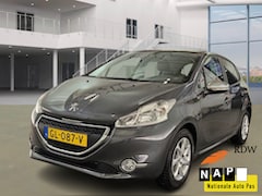 Peugeot 208 - 1.2 PureTech Style Peugeot 208 1.2 Pure Tech Style Grijs 5-Deurs