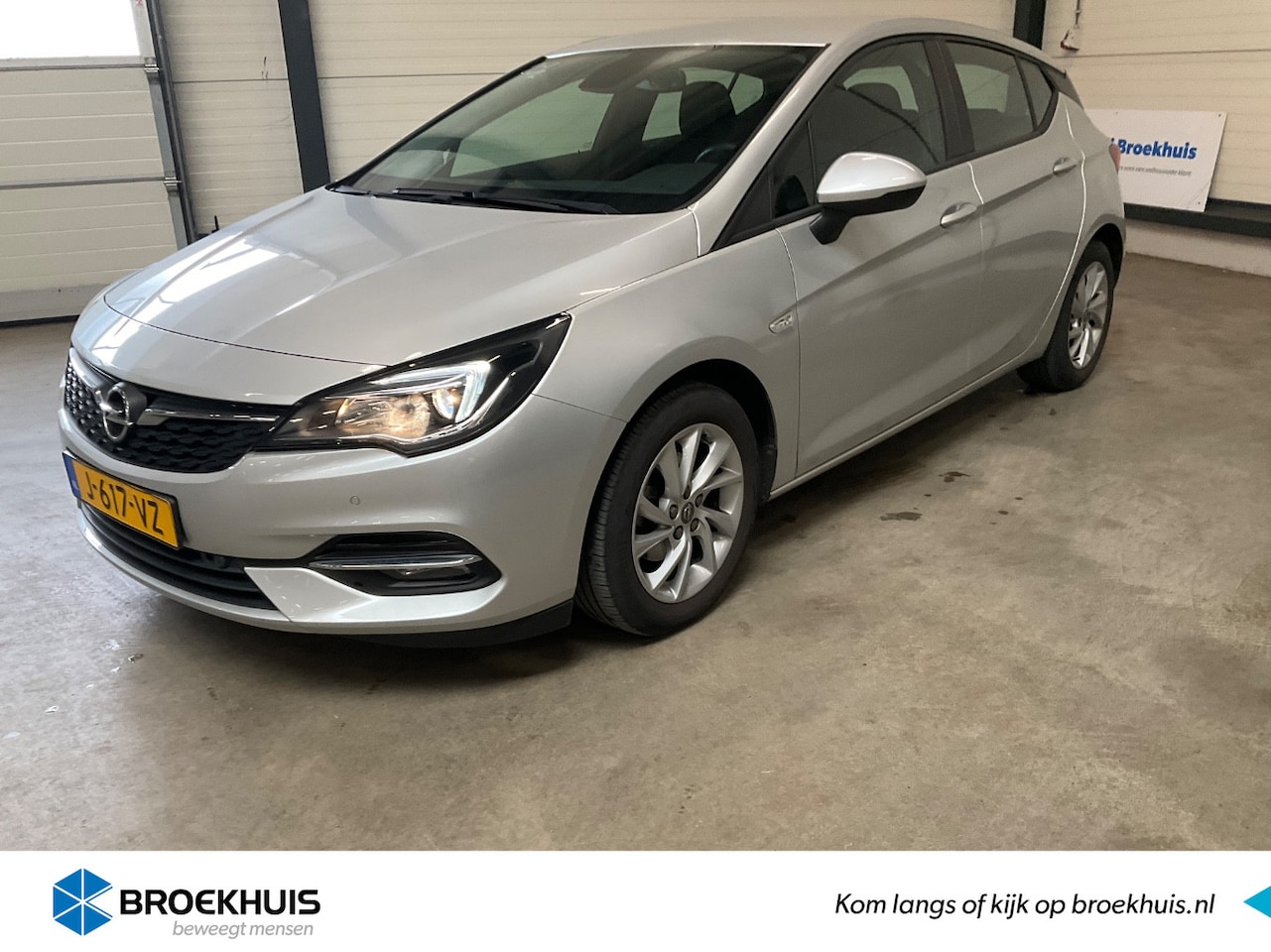 Opel Astra - 1.2 Business Edition | Climate Control | Camera | AGR Stoelen | Cruise Control | Navigatie - AutoWereld.nl