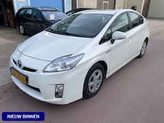 Toyota Prius - 1.8 Comfort 203.466km NAP - rood LEDER uniek 1e eigenaar auto met boekjes. 100% dealer ond