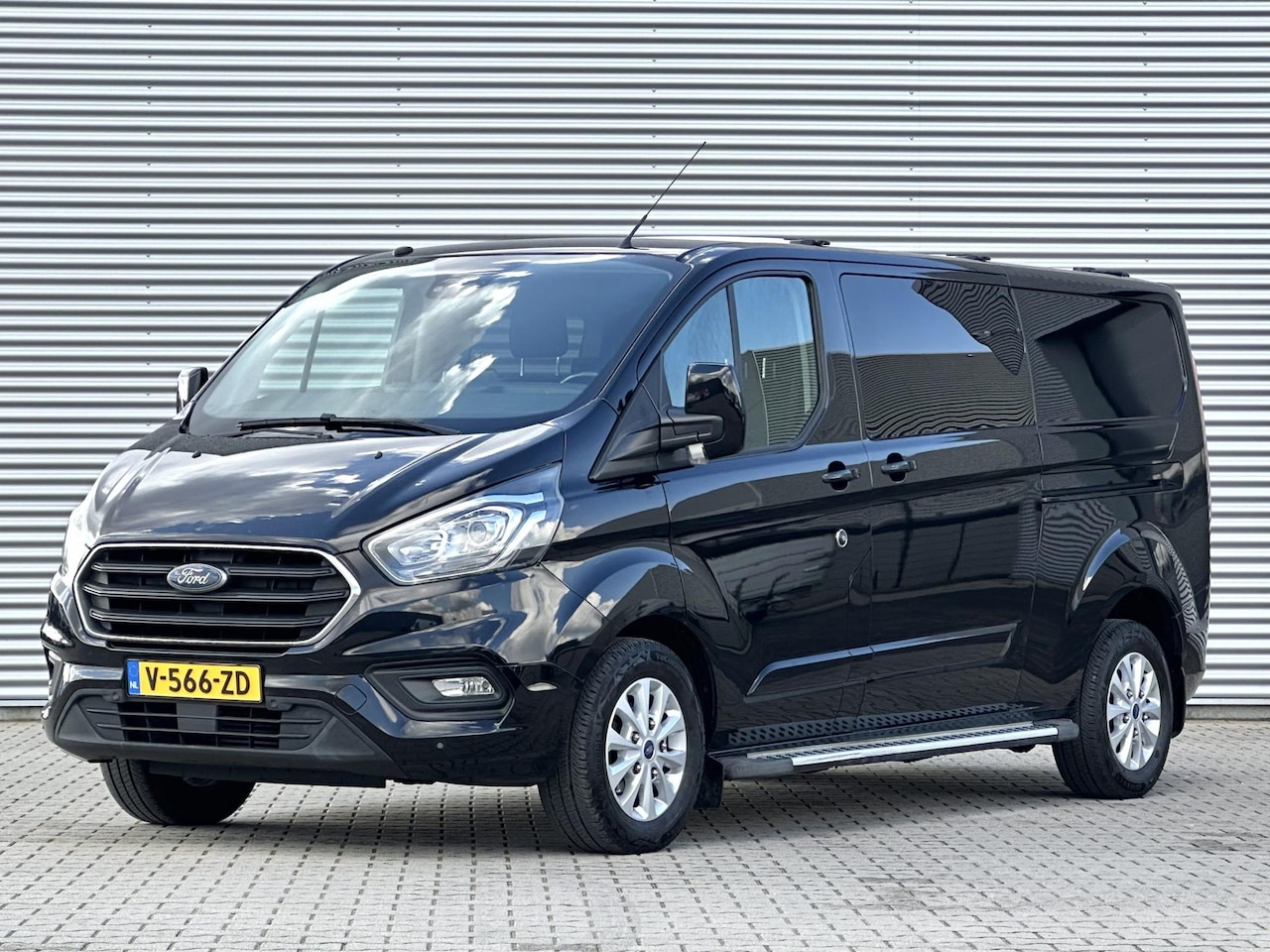 Ford Transit Custom - 300 2.0 L2 Limited DC Dubbele cabine - AutoWereld.nl