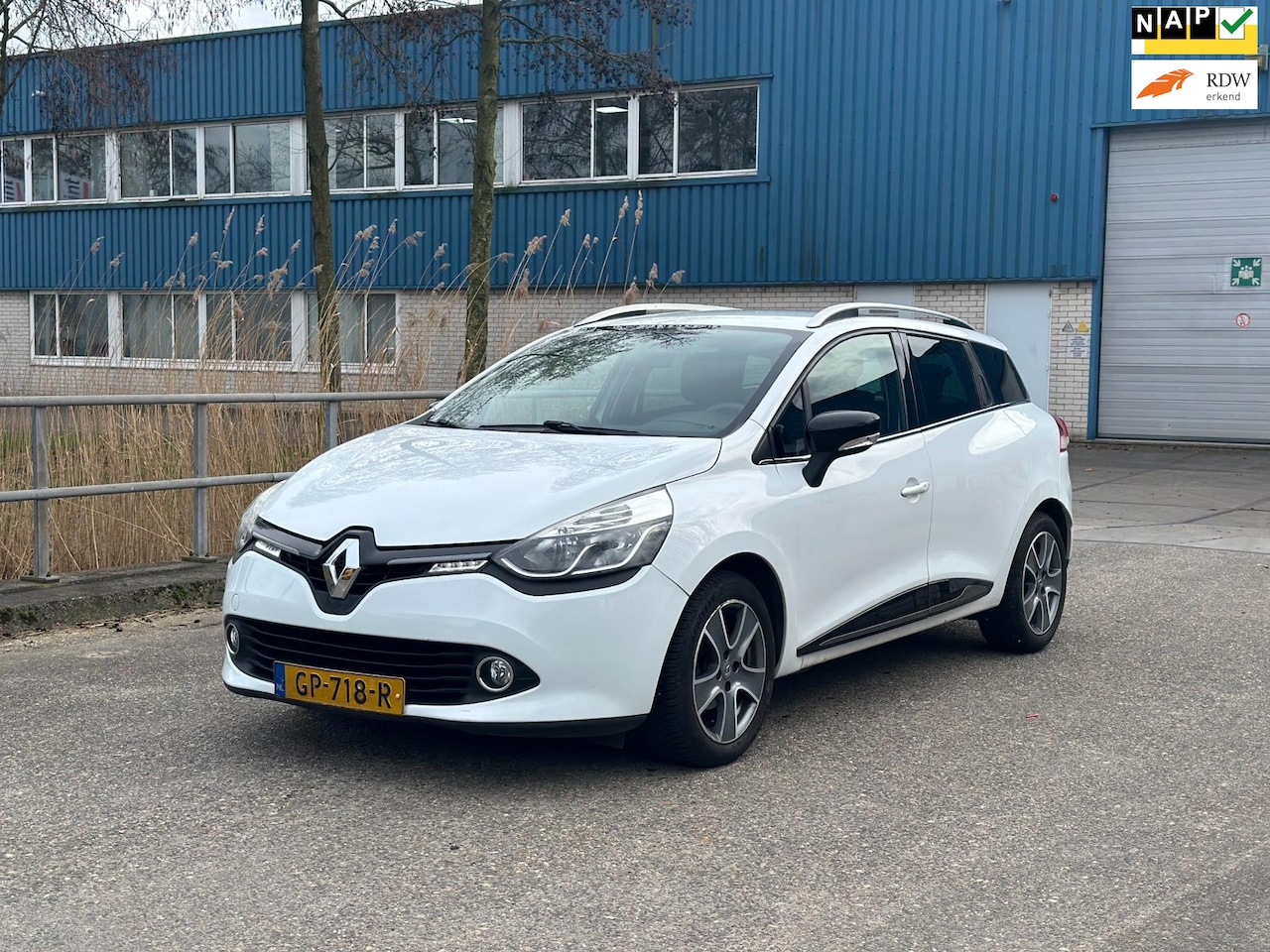 Renault Clio Estate - 0.9 TCe Night&Day Navi! Airco! PDC! NAP! APK! - AutoWereld.nl