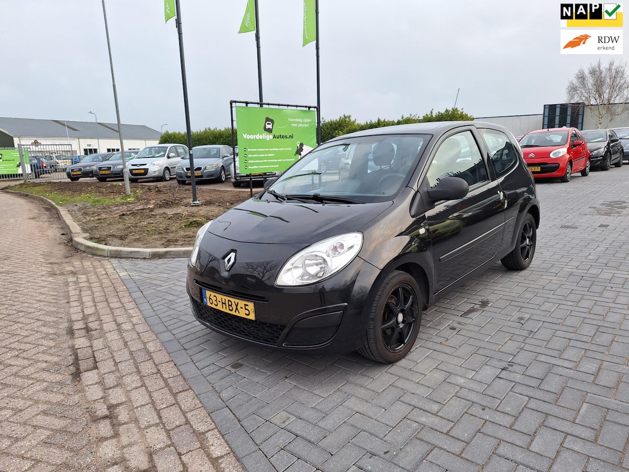 Renault Twingo - 1.2 Authentique / 93.234 KM! / Als nieuw - AutoWereld.nl