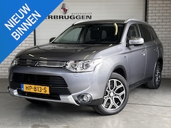 Mitsubishi Outlander - 2.0 PHEV Executive Edition | Trekhaak | 18" LMV | Navi | Camera | All-in rijklaarprijs