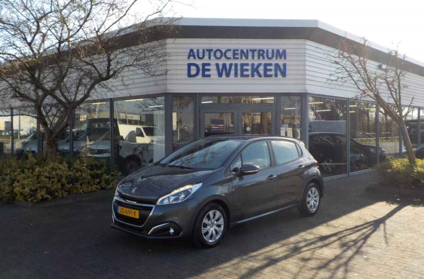 Peugeot 208 - 1.2 PureTech Blue Lion 5DRS AIRCO CRUISE CONTROL NAVIGATIE PDC 1 - AutoWereld.nl